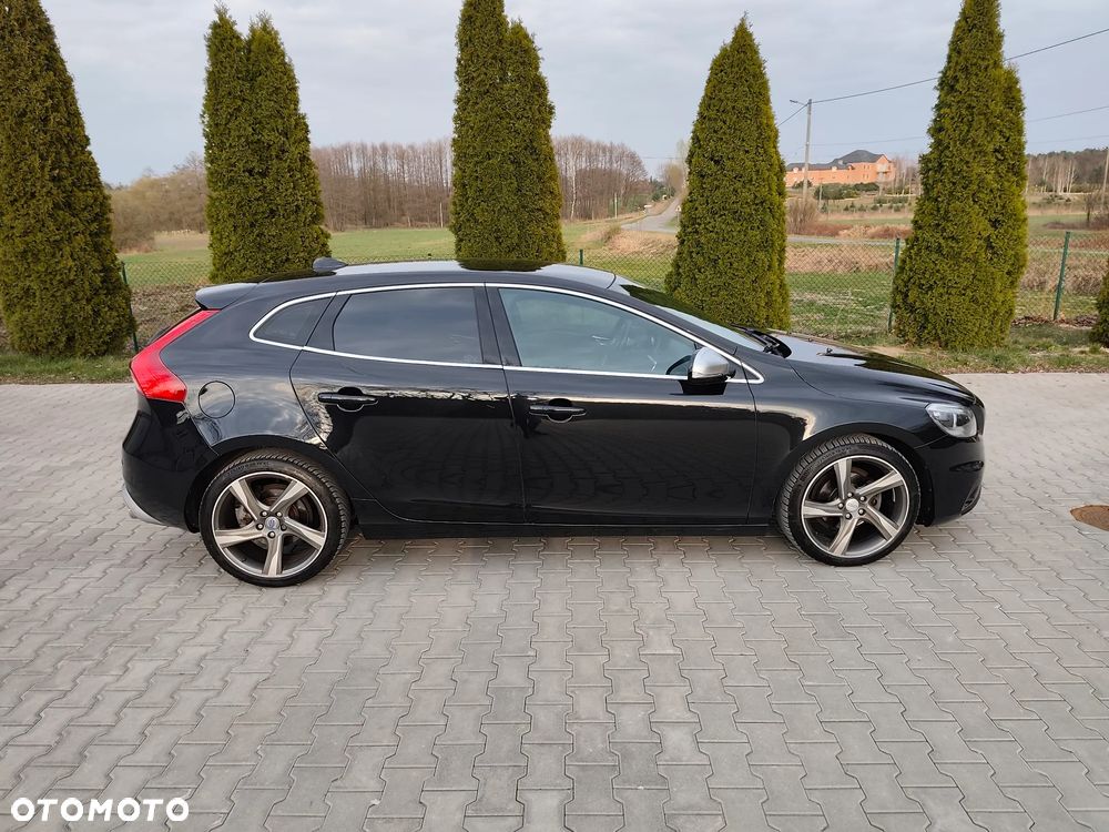 Volvo V40 D2 R Design - 5