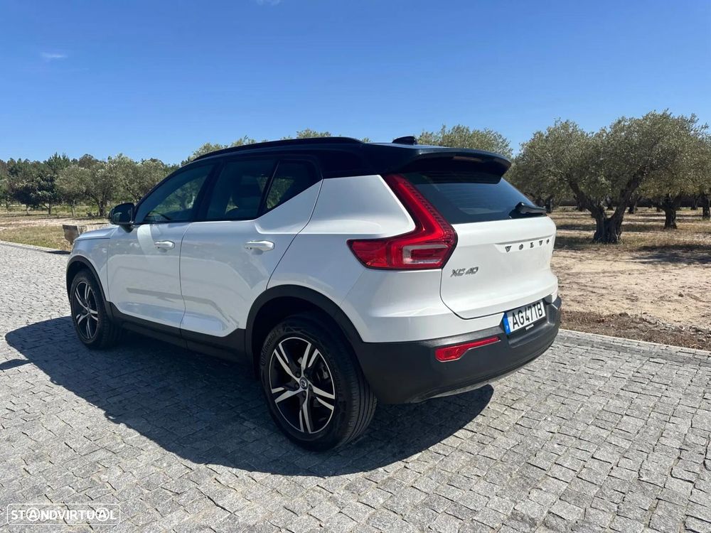 Volvo XC 40 1.5 T2 R-Design Geartronic - 3