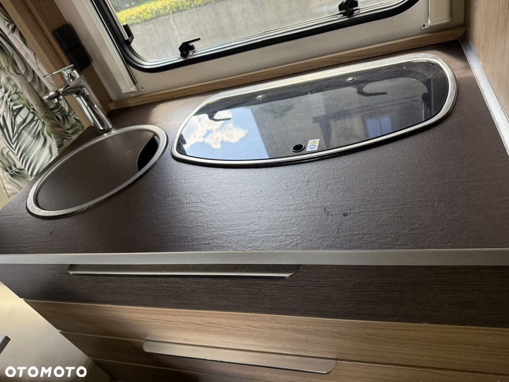 Burstner Averso - 18
