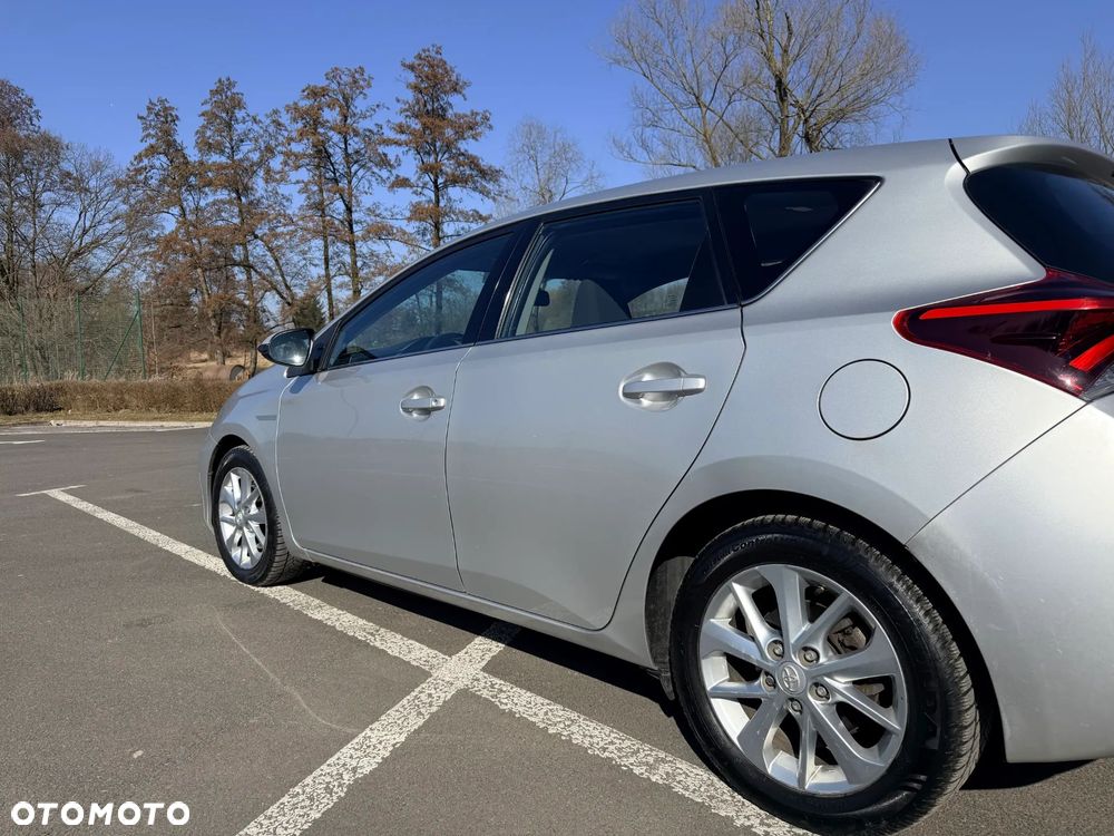 Toyota Auris - 11