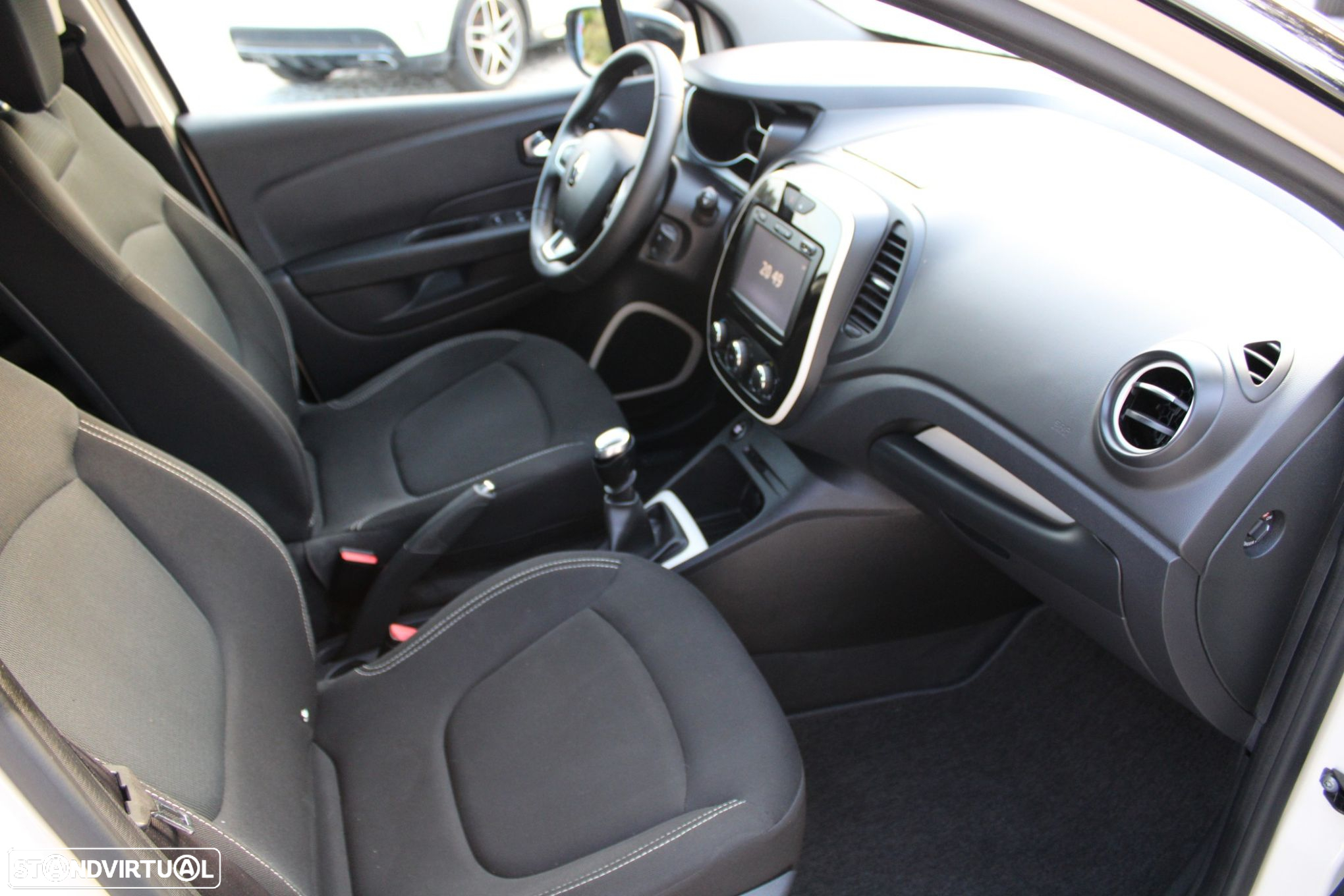 Renault Captur 1.5 dCi Exclusive - 8
