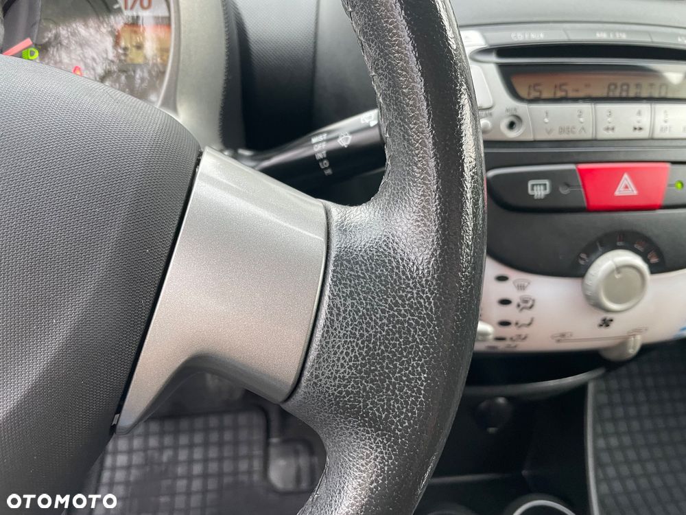 Peugeot 107 1.0 Trendy - 8