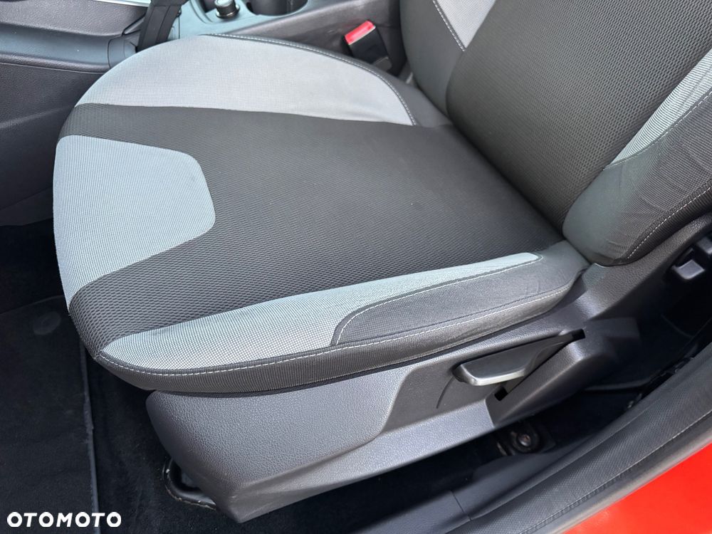 Ford Focus 1.6 TDCi DPF Champions Edition - 15
