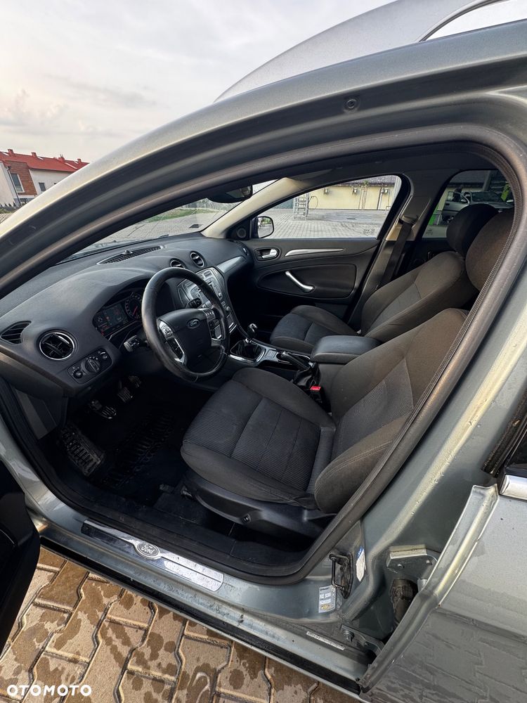Ford Mondeo 2.0 TDCi Titanium - 9