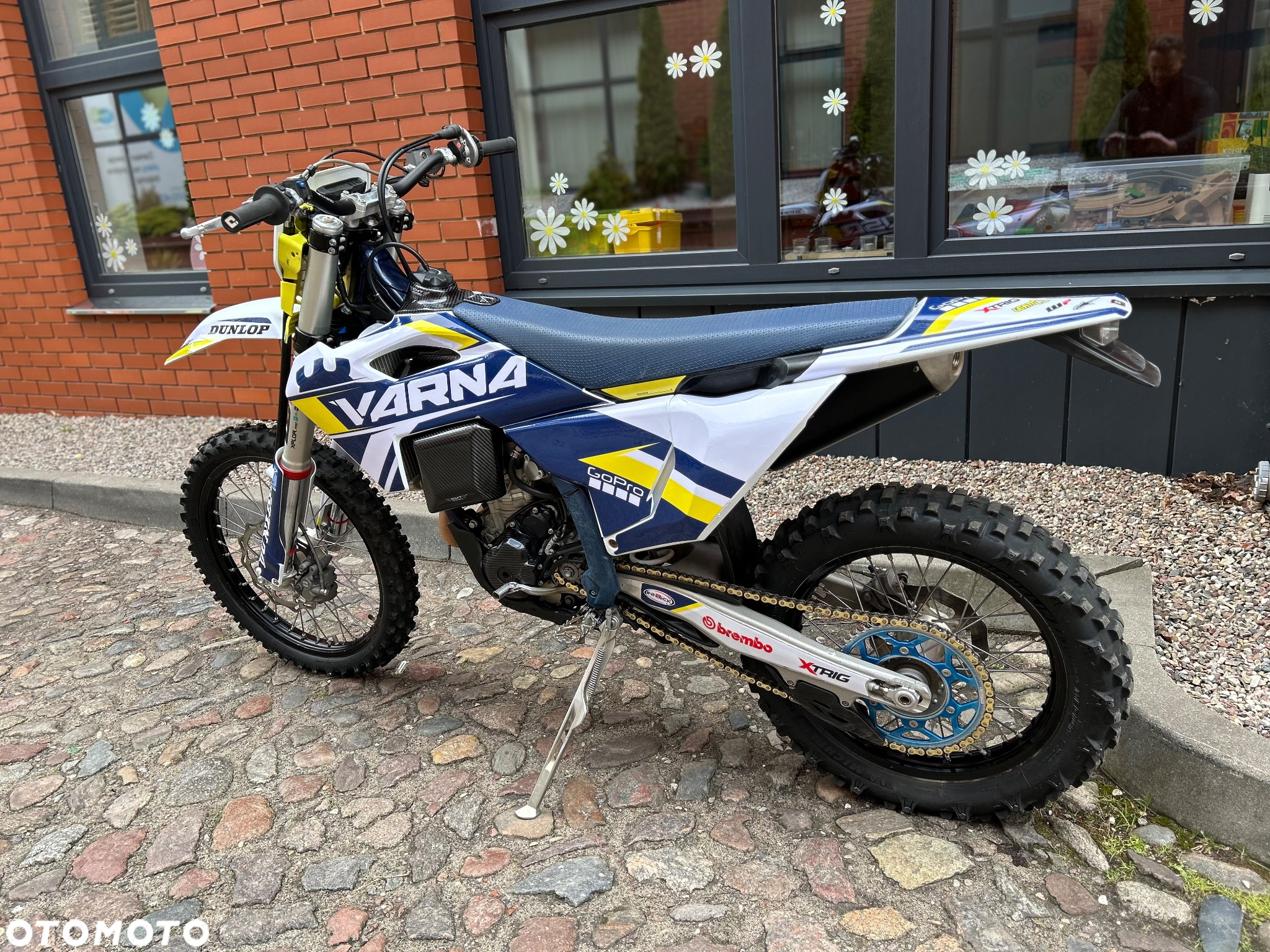 Husqvarna FE - 4