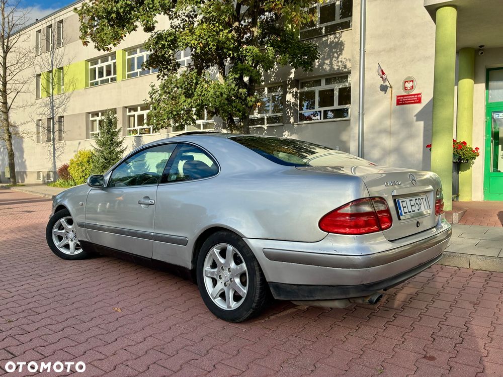 Mercedes-Benz CLK 320 - 5