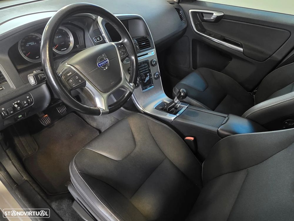 Volvo XC 60 DRIVe Momentum - 7