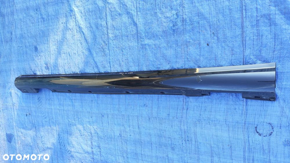LISTWA NAKŁADKA PROGOWA PRÓG LEWY CZARNA A2046981354 MERCEDES W204 AMG SEDAN KOMBI - 1