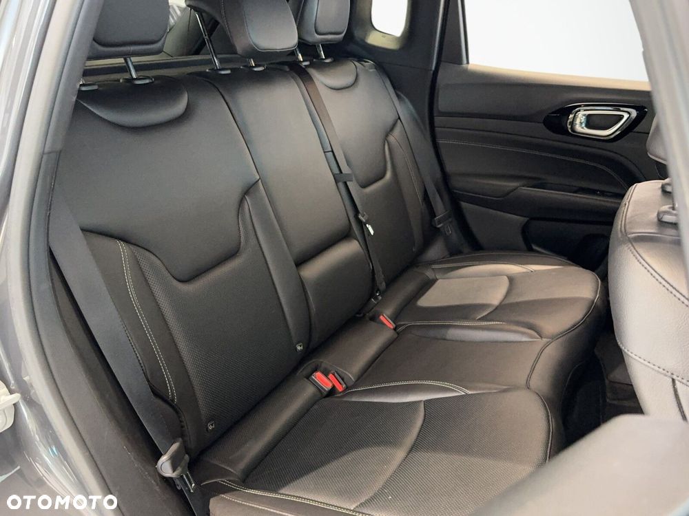 Jeep Compass - 15