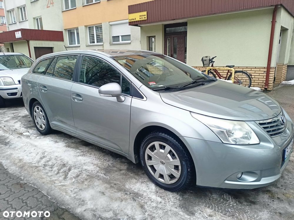 Toyota Avensis 2.0 D-4D - 6