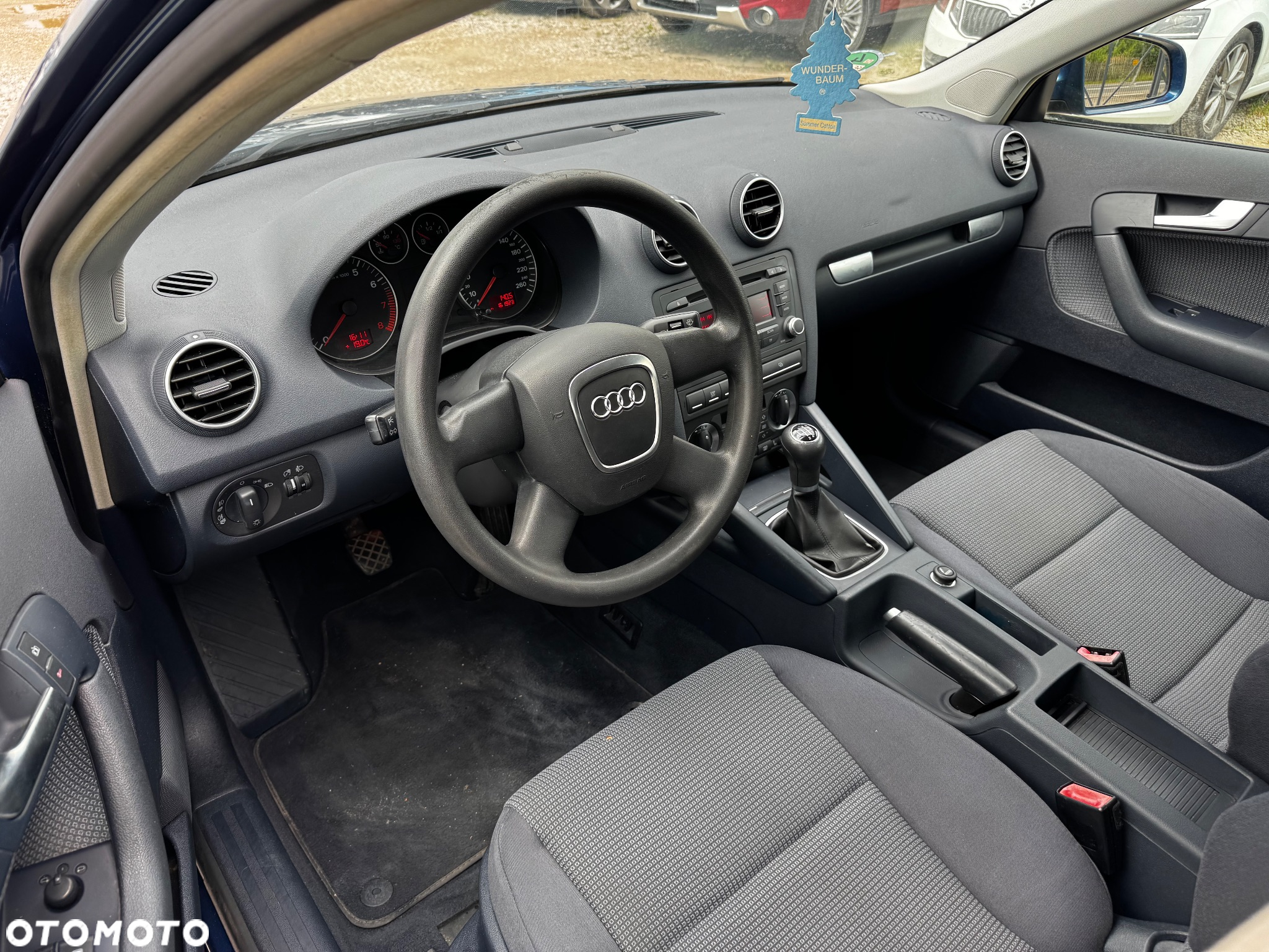 Audi A3 1.6 Attraction - 35