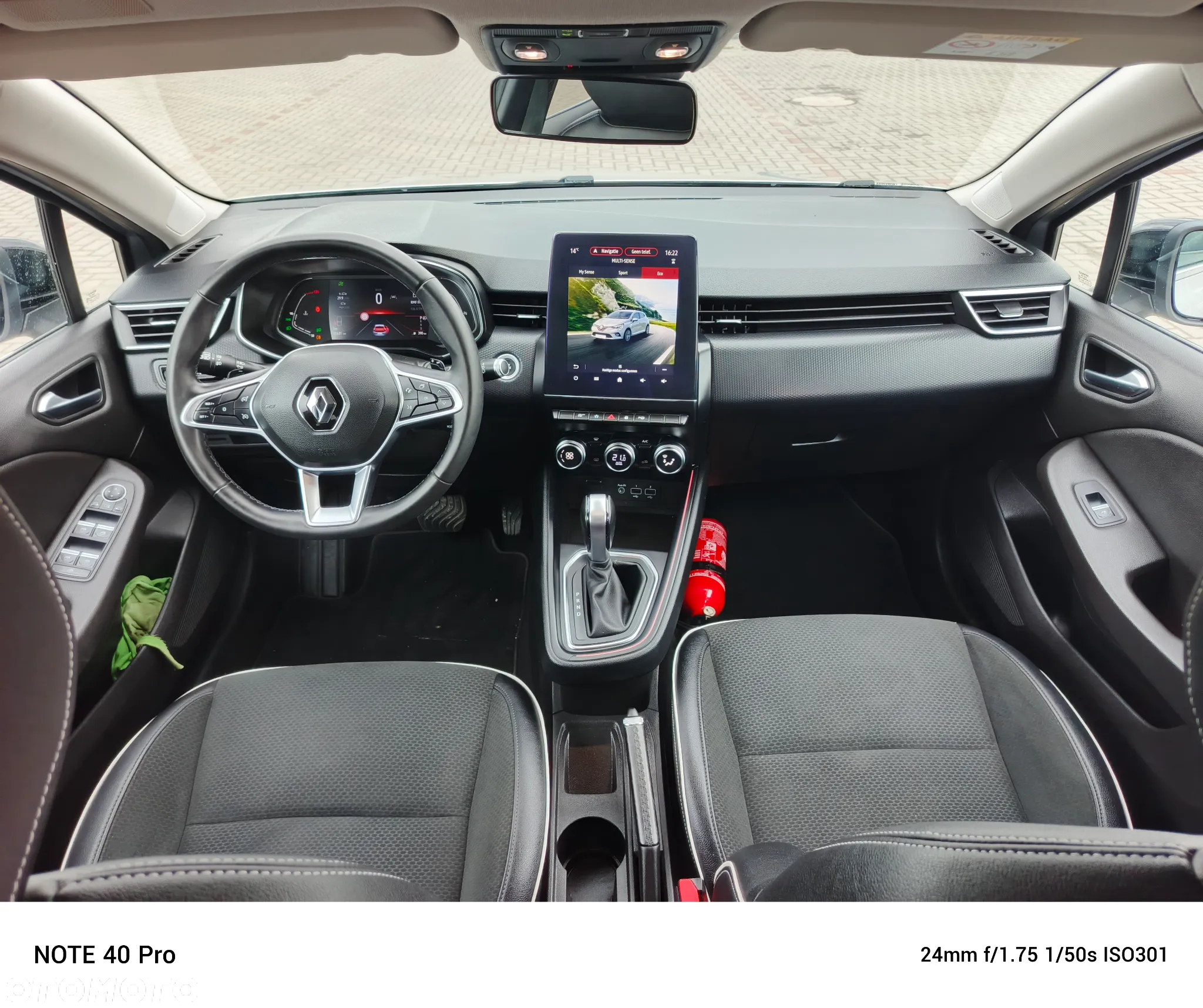 Renault Clio - 24