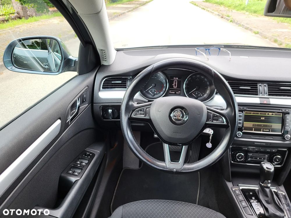 Skoda Superb 2.0 TDI DSG Active - 20
