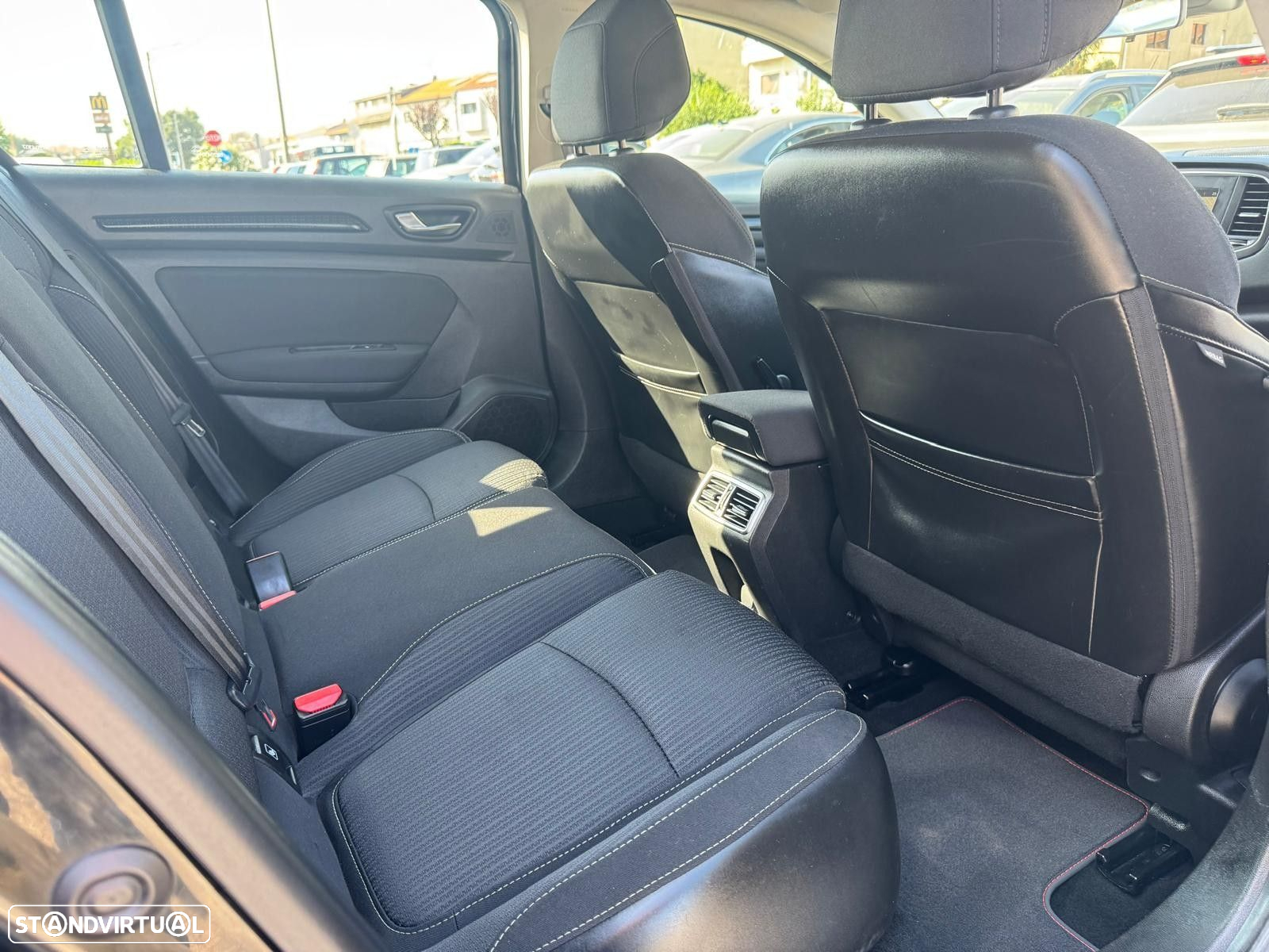 Renault Mégane Sport Tourer 1.5 dCi Limited - 14