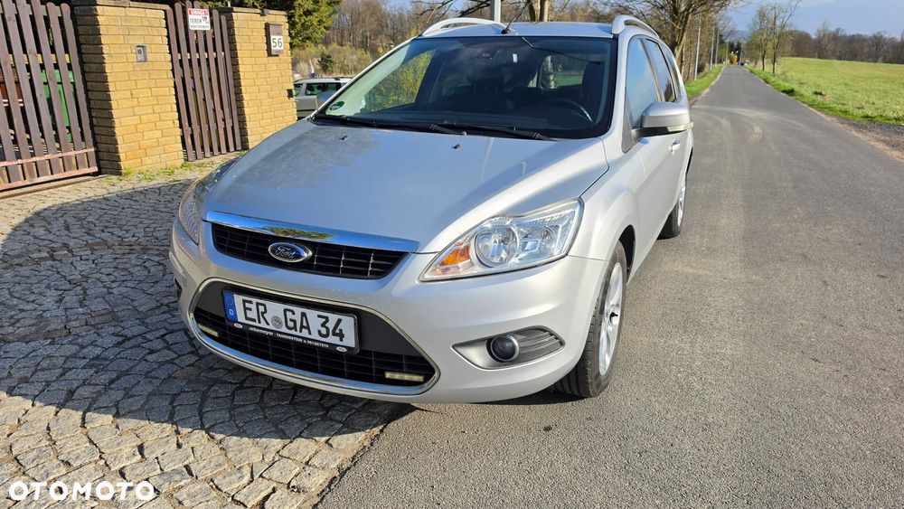Ford Focus 1.6 Ambiente - 2