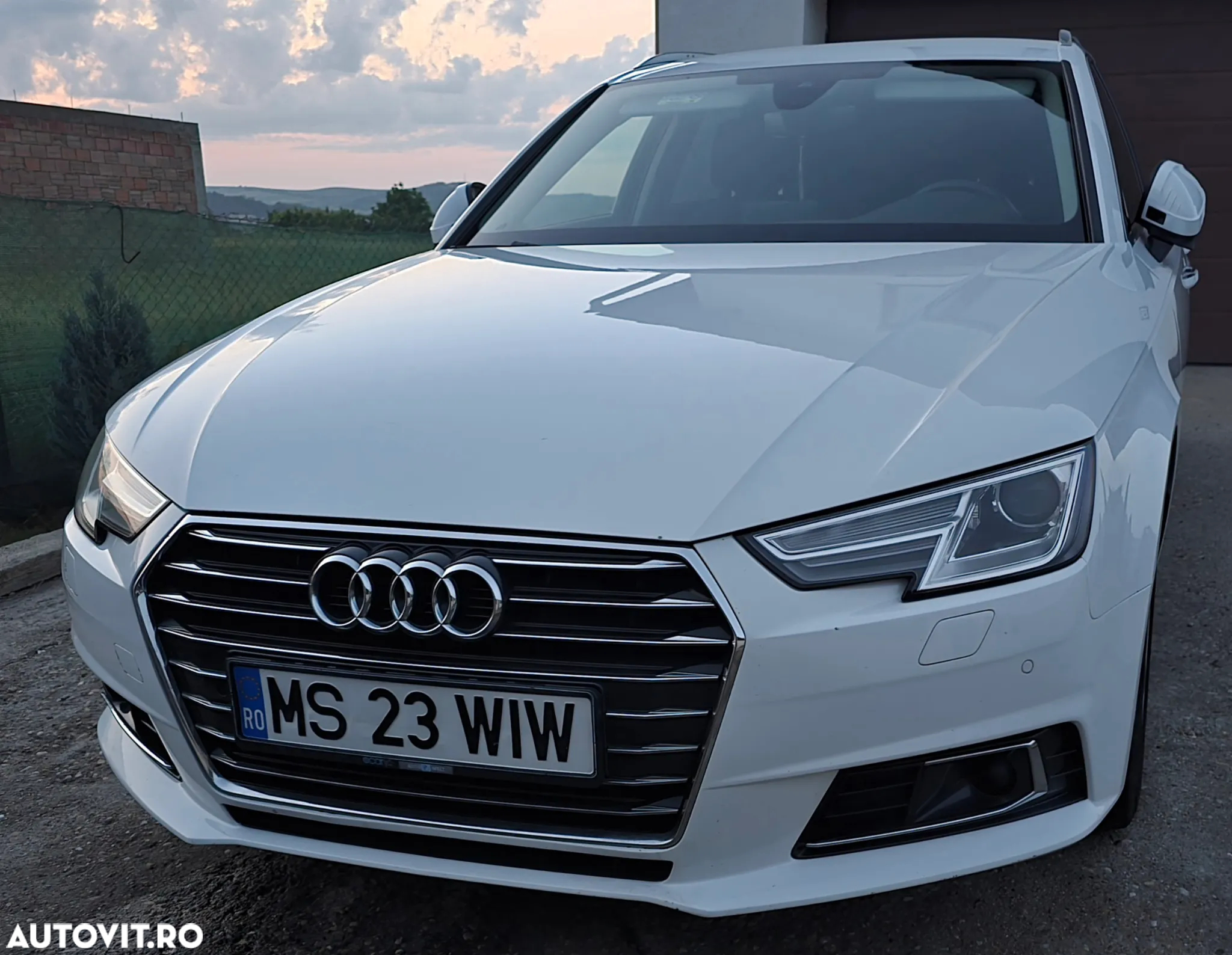 Audi A4 Avant 2.0 TDI ultra S tronic - 10