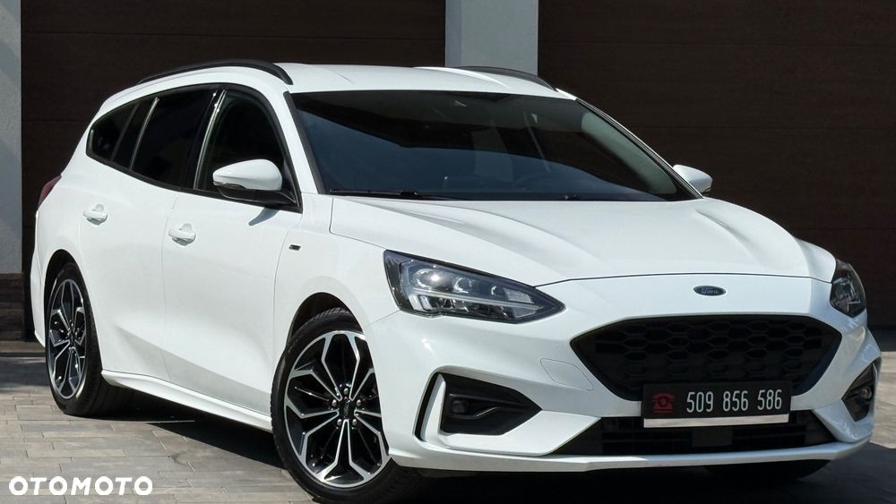 Ford Focus 1.5 EcoBlue Start-Stopp-System ST-LINE DESIGN - 30