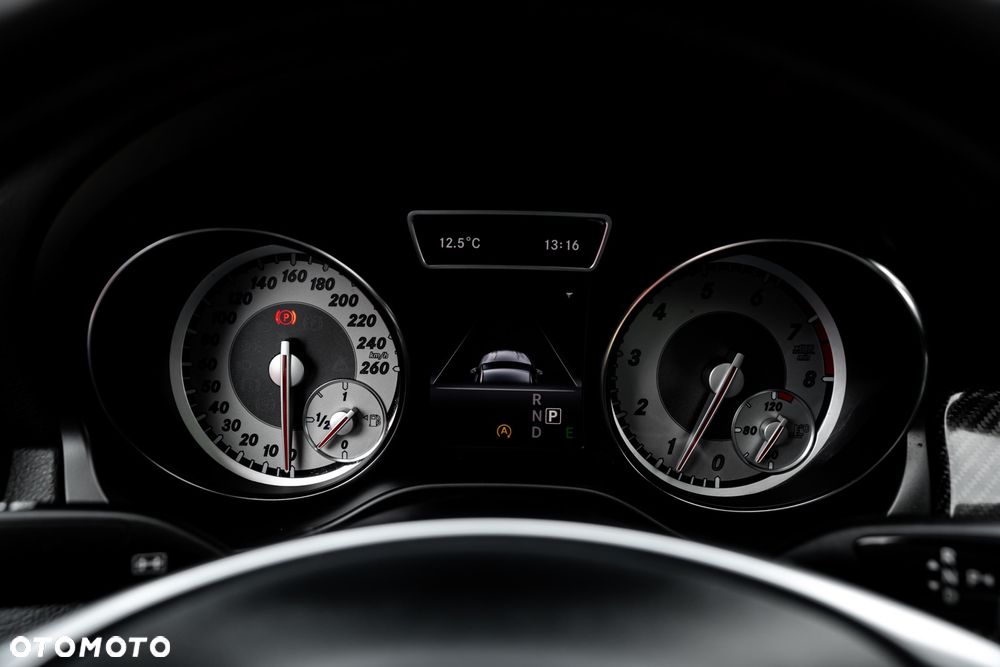 Mercedes-Benz CLA 250 4Matic 7G-DCT AMG Line - 31