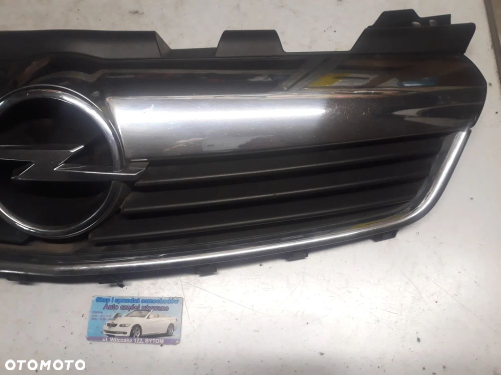 GRILL ATRAPA OPEL ZAFIRA B  13157590 - 3