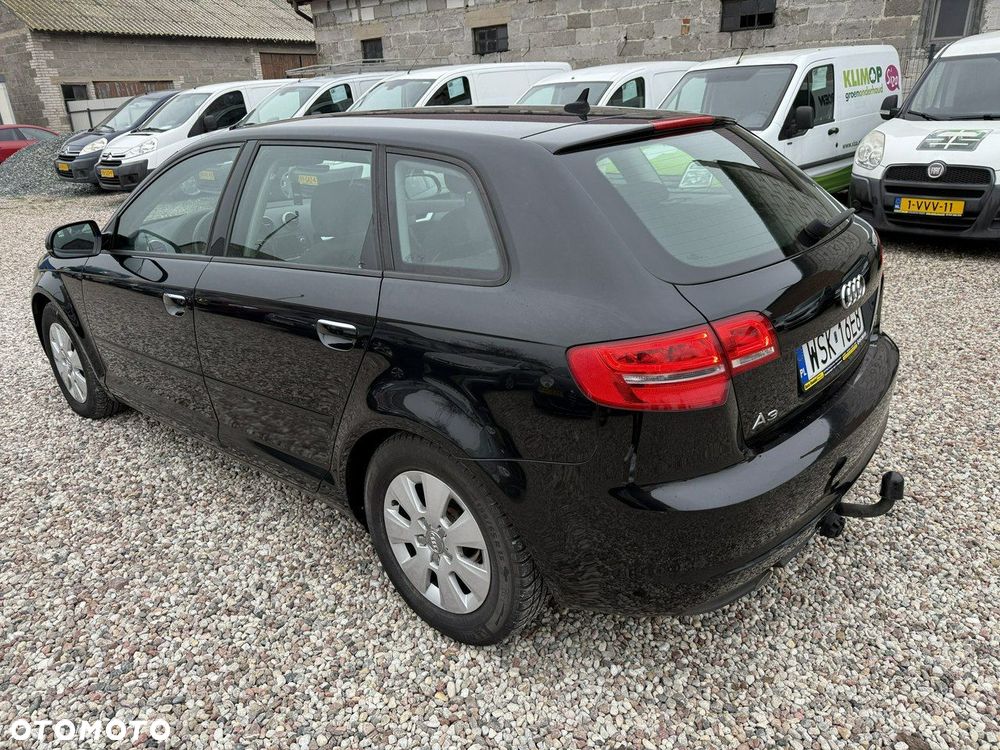 Audi A3 Sportback - 2