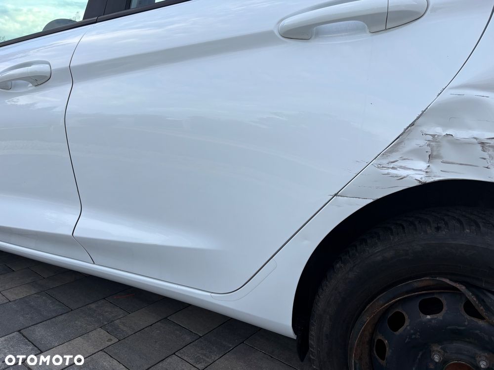 Ford Fiesta 1.1 Trend - 24