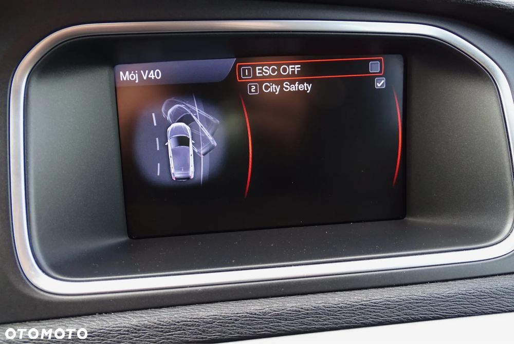 Volvo V40 D2 - 14