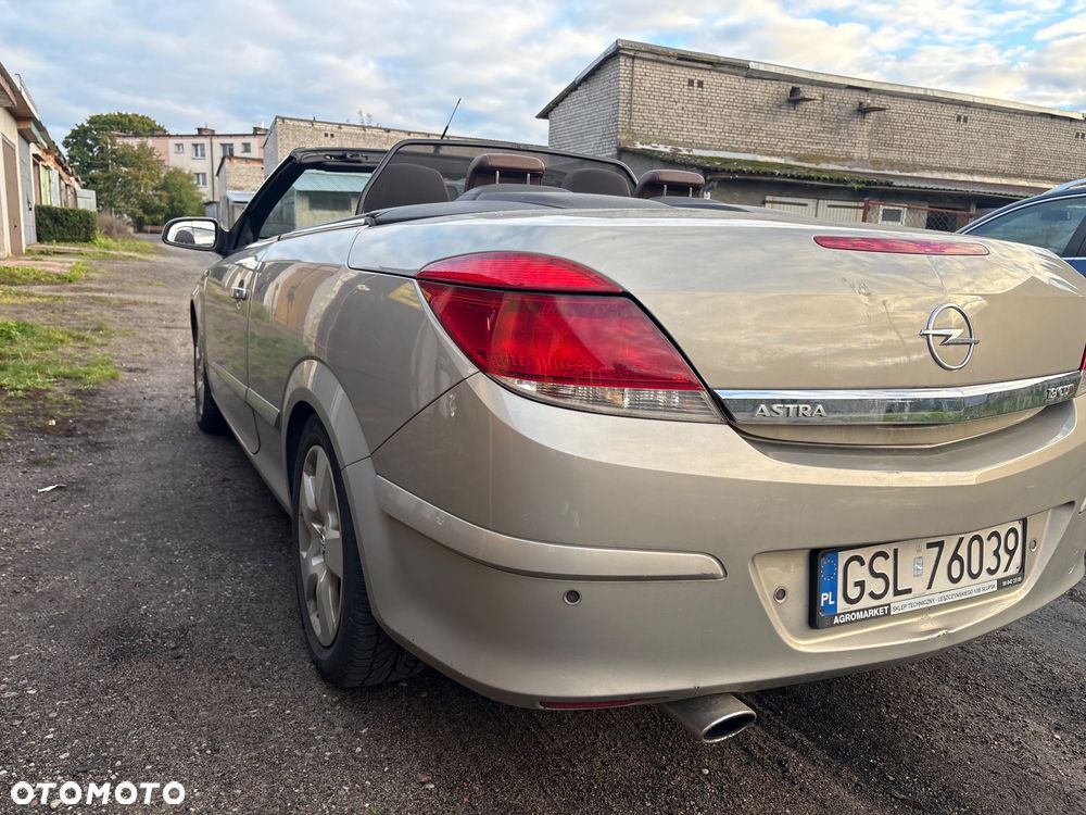 Opel Astra 1.9 CDTI Cosmo - 10