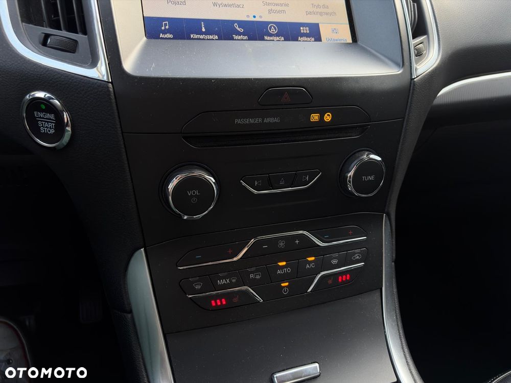 Ford Galaxy - 24