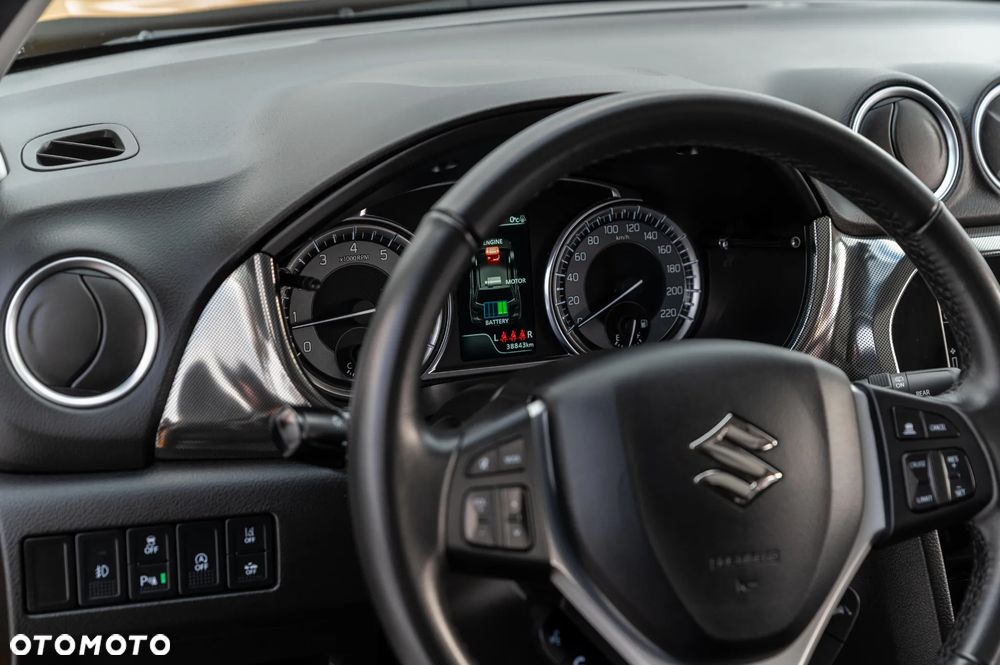 Suzuki Vitara 1.4 Boosterjet SHVS Premium 2WD - 32