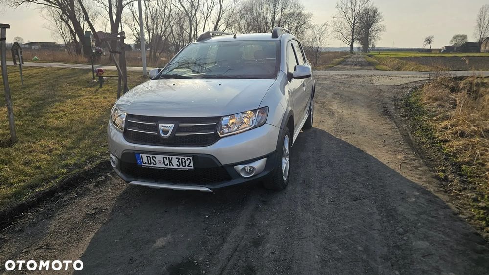 Dacia Sandero Stepway TCe 90 (S&S) Celebration - 2