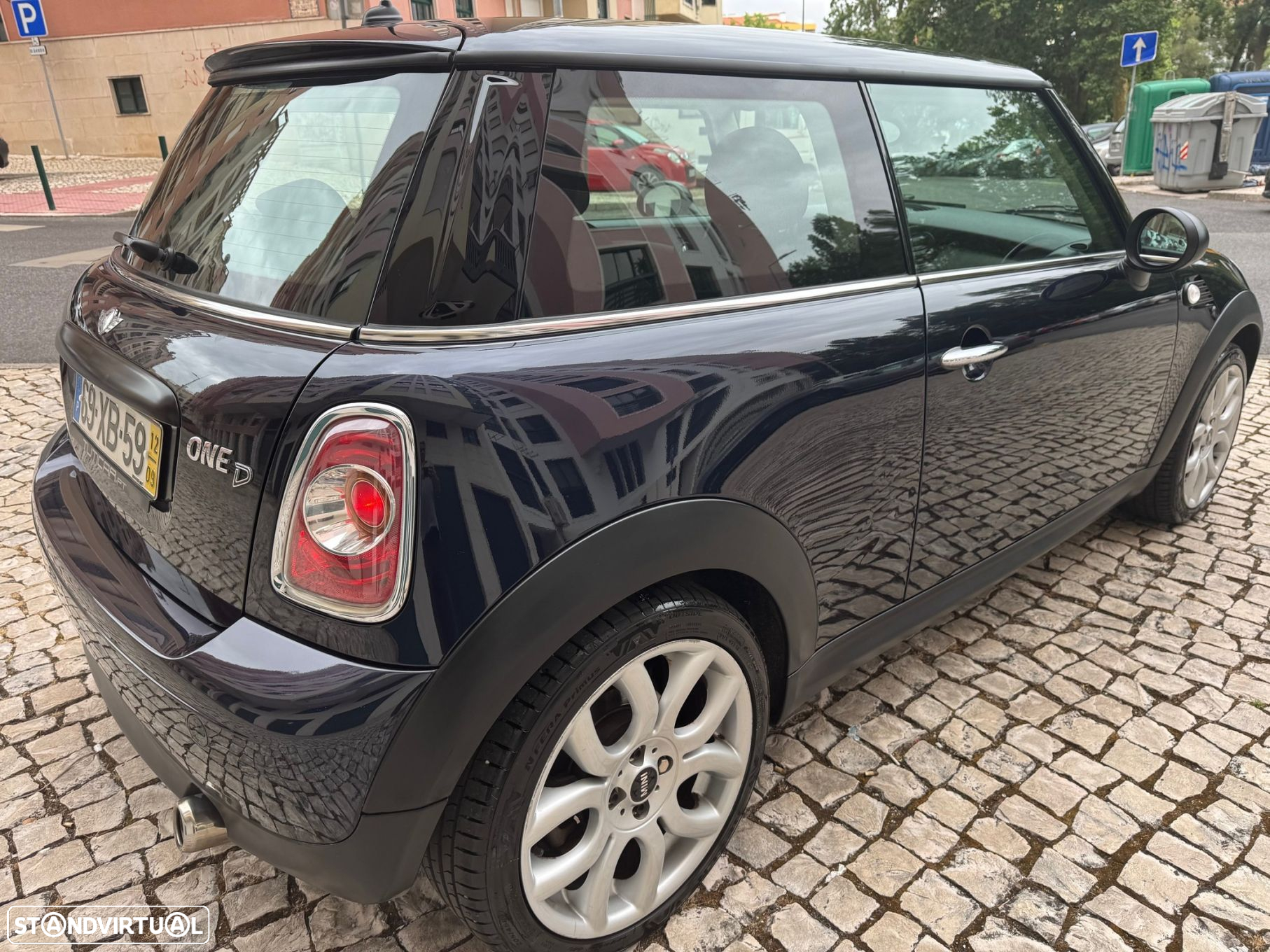 MINI 3 Portas One D - 13