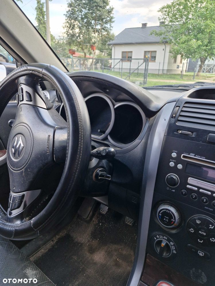 Suzuki Grand Vitara - 7