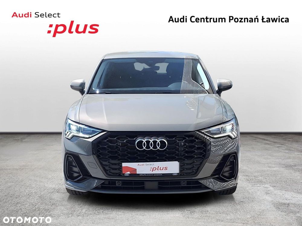 Audi Q3 Sportback - 8