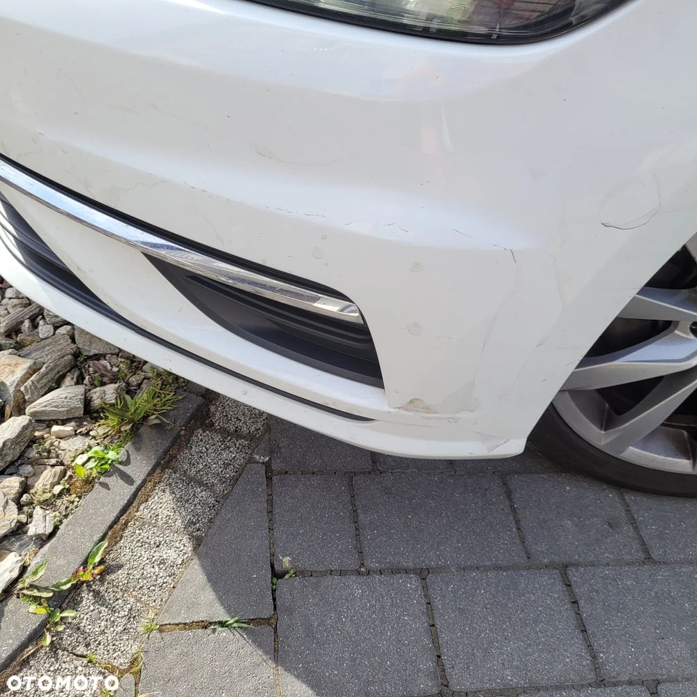 Volkswagen Golf - 25