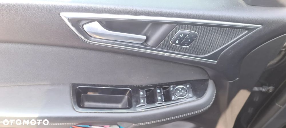 Ford S-Max 2.0 TDCi Titanium - 35