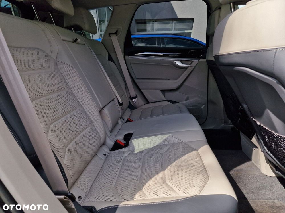 Volkswagen Touareg 3.0 V6 TDI SCR 4Mot Elegance - 17