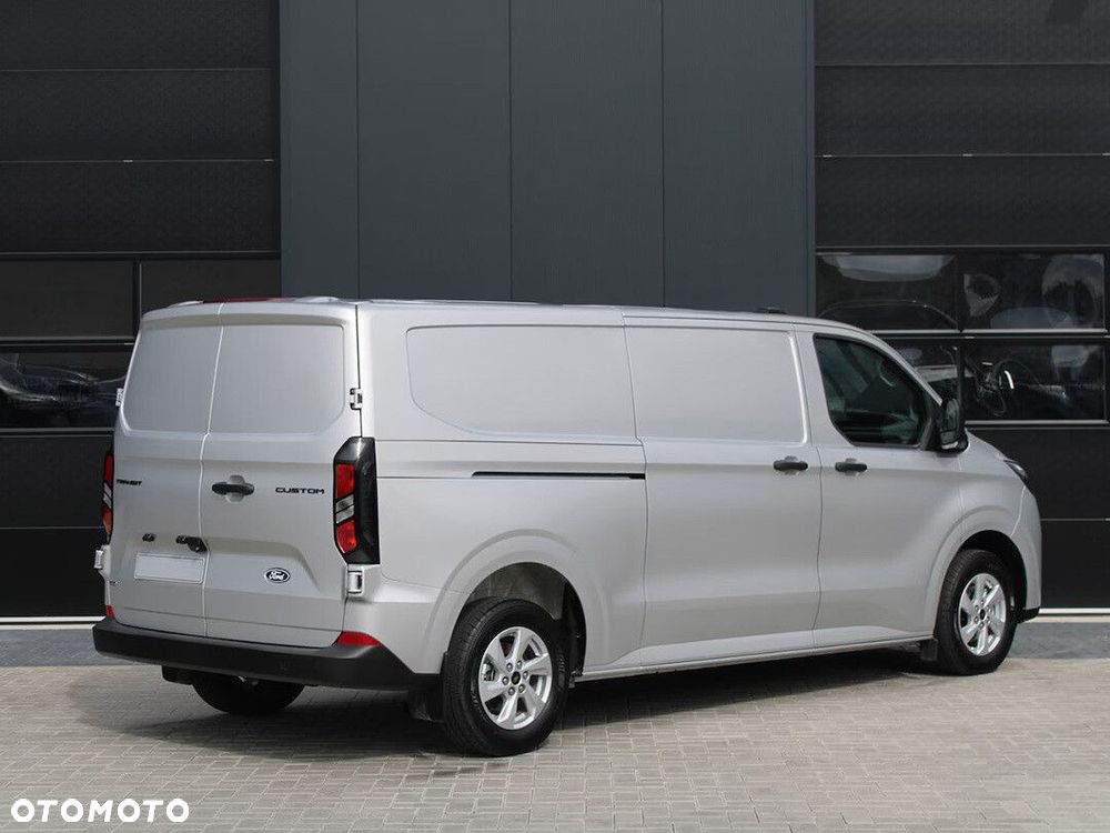 Ford transit-custom Trend Van 2.5 PHEV 232KM CVT FWD 320 L2 - 6