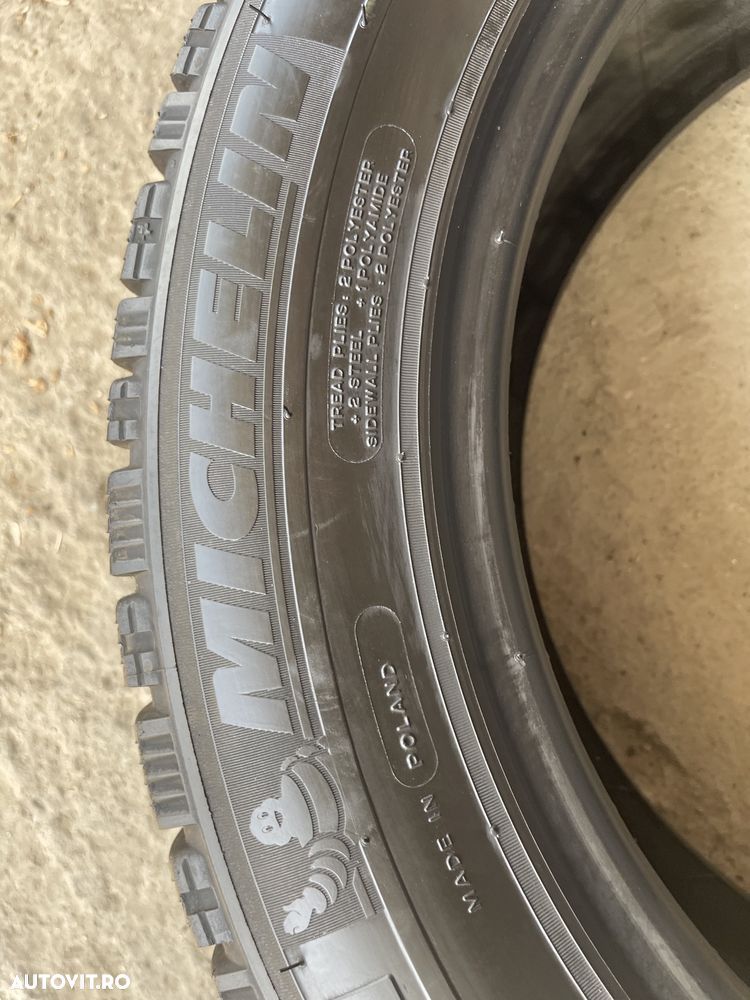 215/60/R17 C Michelin Agilis Alpin Dot 3919 - 8