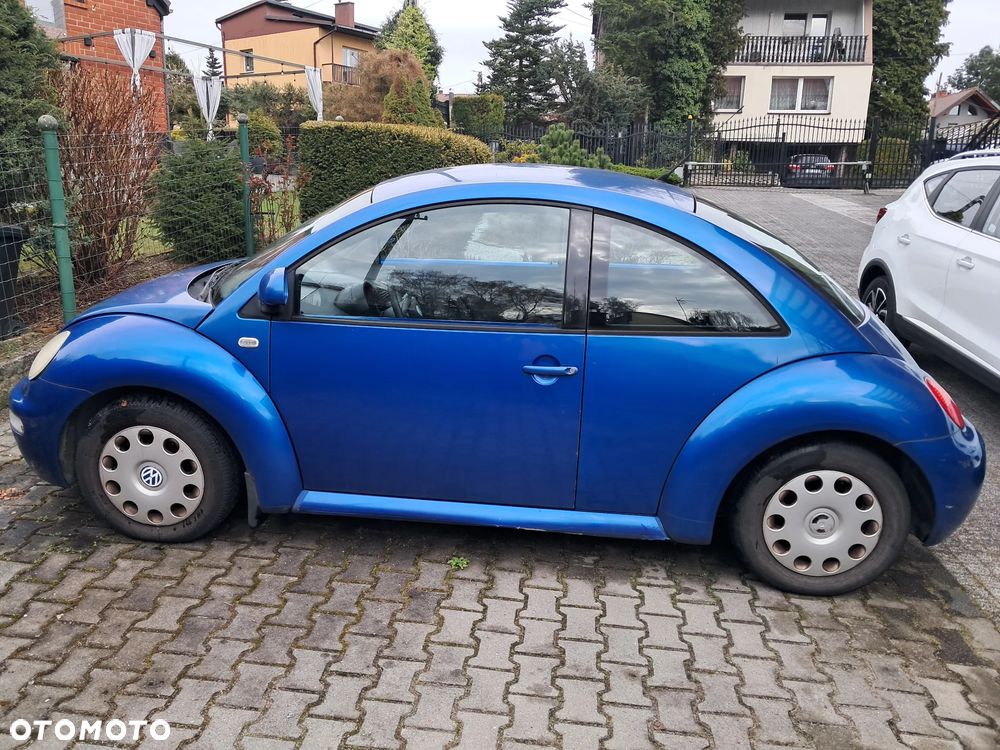 Volkswagen New Beetle - 5