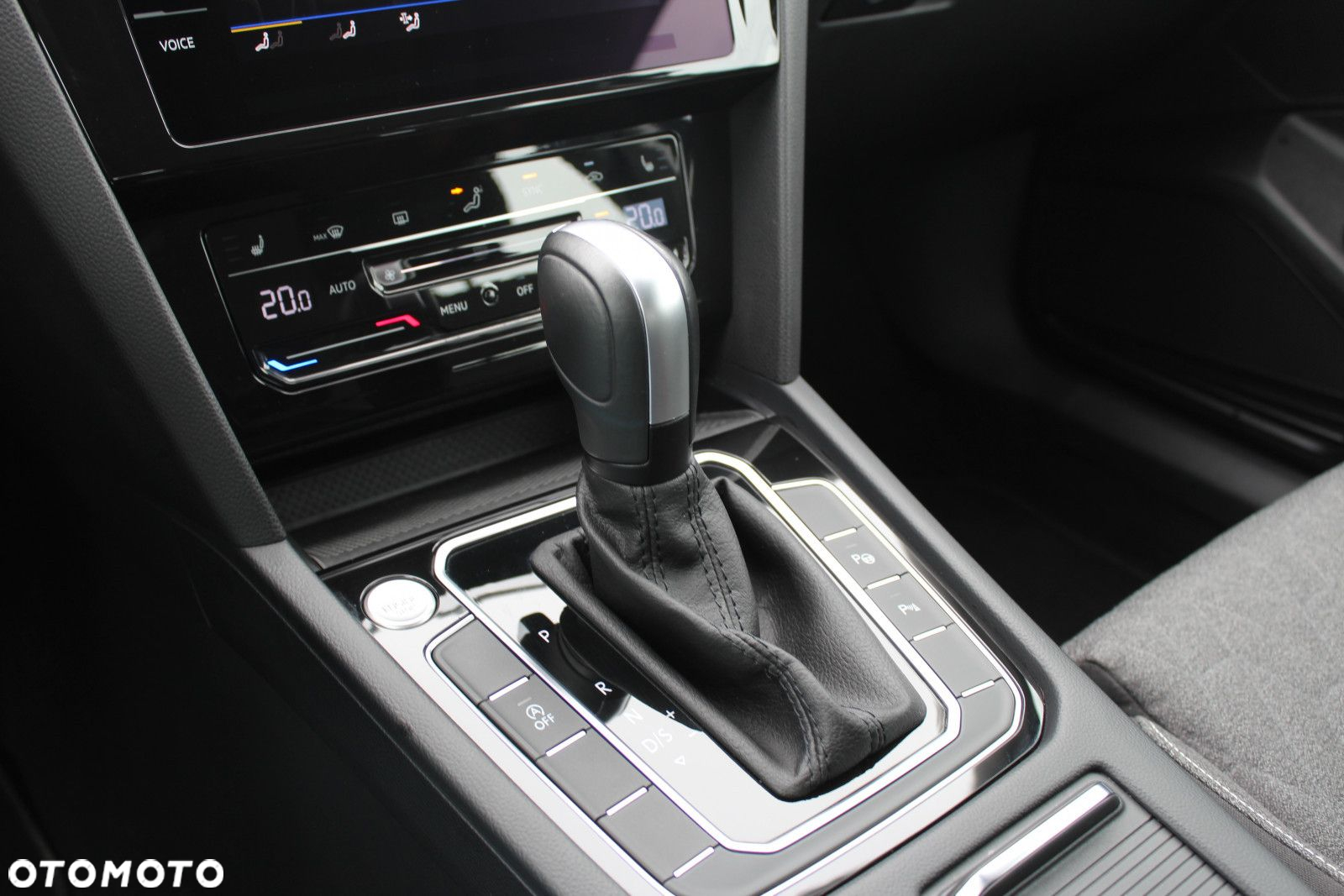 Volkswagen Passat 1.5 TSI EVO Business DSG - 25