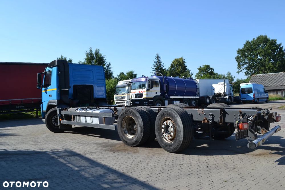 Volvo FM 6x2 TYLKO 345 000 km TRZECIA OŚ SKRĘTNA KLIMATYZACJA - 3