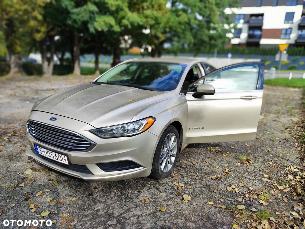 Ford Fusion - 13