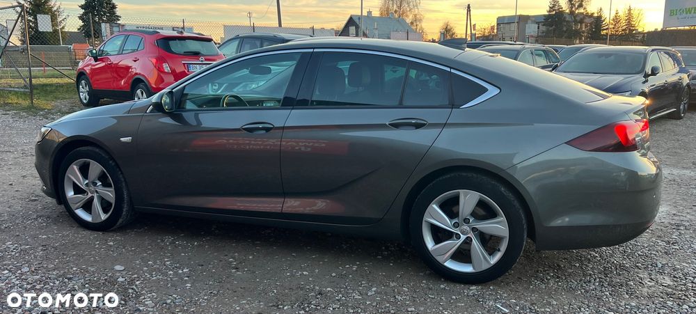 Opel Insignia - 38