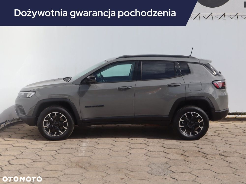 Jeep Compass - 4