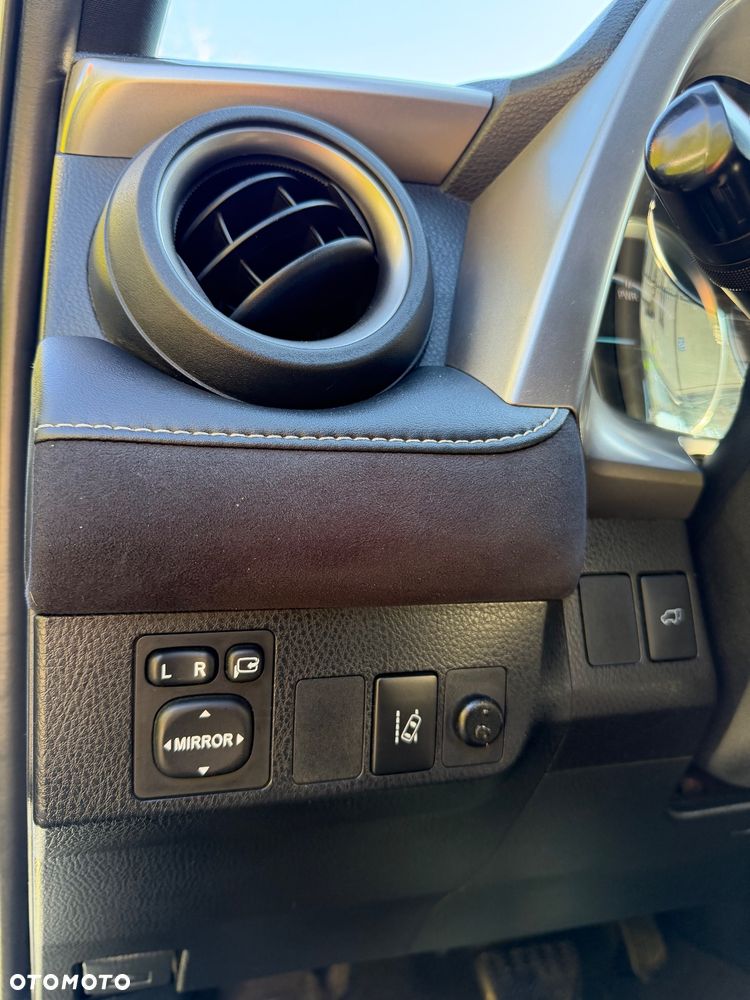 Toyota RAV4 Hybrid Prestige 4x4 - 13