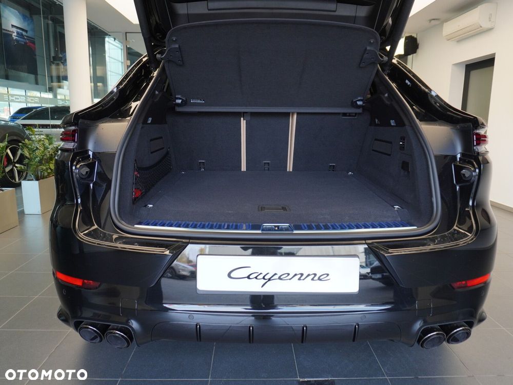 Porsche Cayenne E-Hybrid PHEV Black Edition - 11