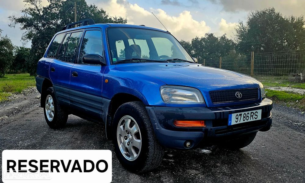 Toyota RAV4 - 1