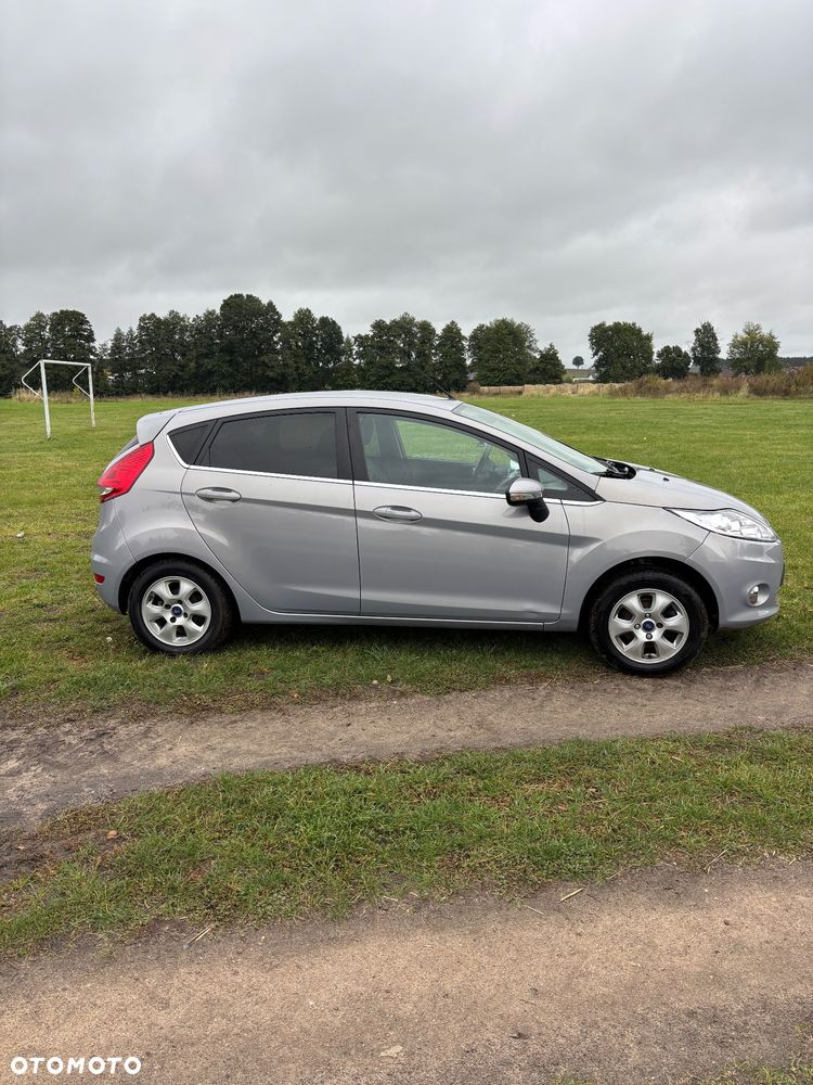 Ford Fiesta - 6