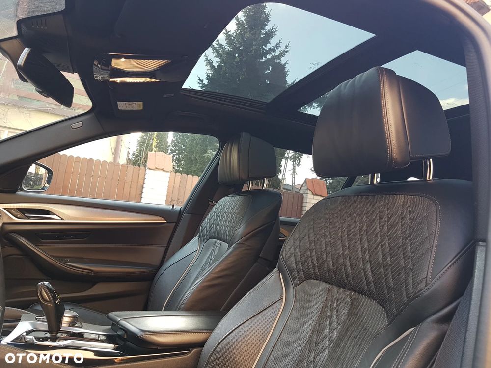 BMW Seria 5 520d M Sport sport - 11