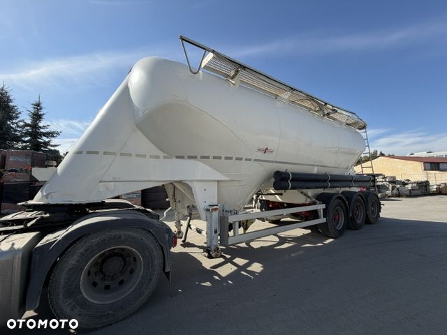 Spitzer SF 2737/2P Naczepa do przewozu materiałów sypkich - 10